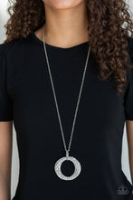 Load image into Gallery viewer, PAPARAZZI Metal Marathon - Silver