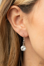 Load image into Gallery viewer, PAPARAZZI Galactic Goddess - White Necklace