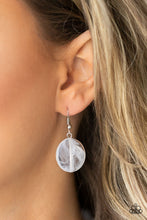 Load image into Gallery viewer, PAPARAZZI Beach Day Demure - White