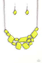 Load image into Gallery viewer, PAPARAZZI Energetic Embers - Green NECKLACE