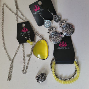 PAPARAZZI Glimpses of Malibu - Complete Trend Blend  / Yellow FF
