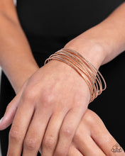 Load image into Gallery viewer, PAPARAZZI Monochromatic Crossover - Rose Gold BRACELET
