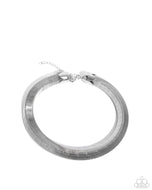 PAPARAZZI Sleek Suite - Silver NECKLACE