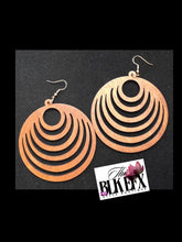 Load image into Gallery viewer, Brown Wood Earrings
