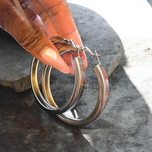 Load image into Gallery viewer, Textured silver hoops
