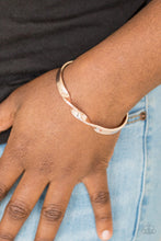 Load image into Gallery viewer, PAPARAZZI Traditional Twist - Rose Gold 626
