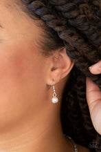 Load image into Gallery viewer, PAPARAZZI Knockout Queen - White 573
