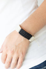 Load image into Gallery viewer, PAPARAZZI Hot Cross BUNGEE - Black
