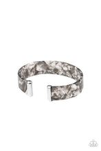 Load image into Gallery viewer, PAPARAZZI Its Getting HAUTE In Here - Black
