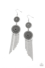 Load image into Gallery viewer, PAPARAZZI Medallion Mecca - Silver 472
