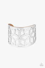 Load image into Gallery viewer, PAPARAZZI Garden Fiesta - White 536
