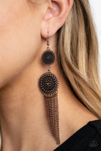 Load image into Gallery viewer, PAPARAZZI Medallion Mecca - Copper
