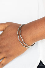 Load image into Gallery viewer, PAPARAZZI Delicate Dazzle - Black
