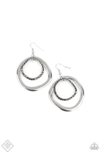 PAPARAZZI Spinning With Sass - Silver