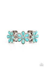 Load image into Gallery viewer, PAPARAZZI Desert Flower Patch - Blue BRACELET
