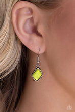 Load image into Gallery viewer, PAPARAZZI Energetic Embers - Green NECKLACE
