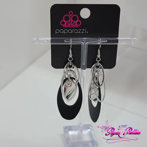 Paparazzi ♥ Ambitious Allure - Black ♥ Earrings