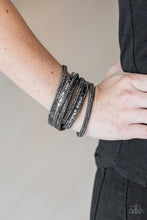 Load image into Gallery viewer, PAPARAZZI ROCK STAR ATTITUDE - BLACK
